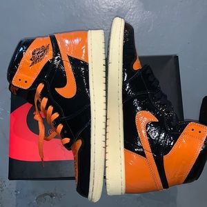 Shatter backboards Air Force 1s